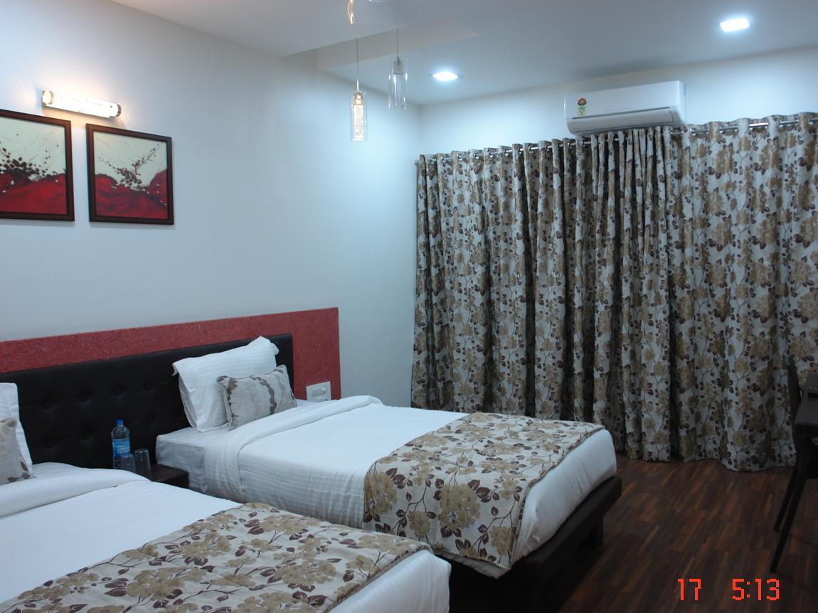 Hotel Pearls Aurangabad  Exterior photo